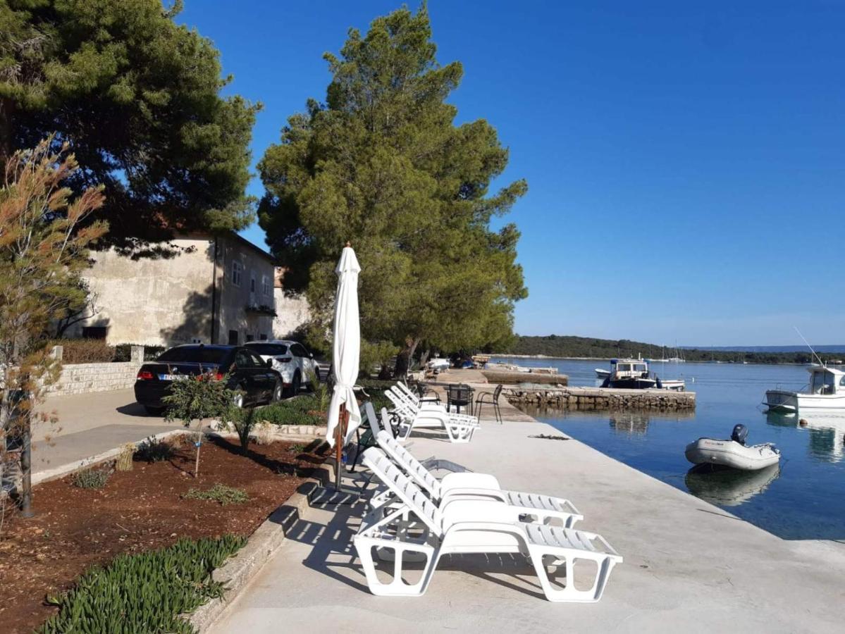Ceratonia Apartments Lovište Εξωτερικό φωτογραφία