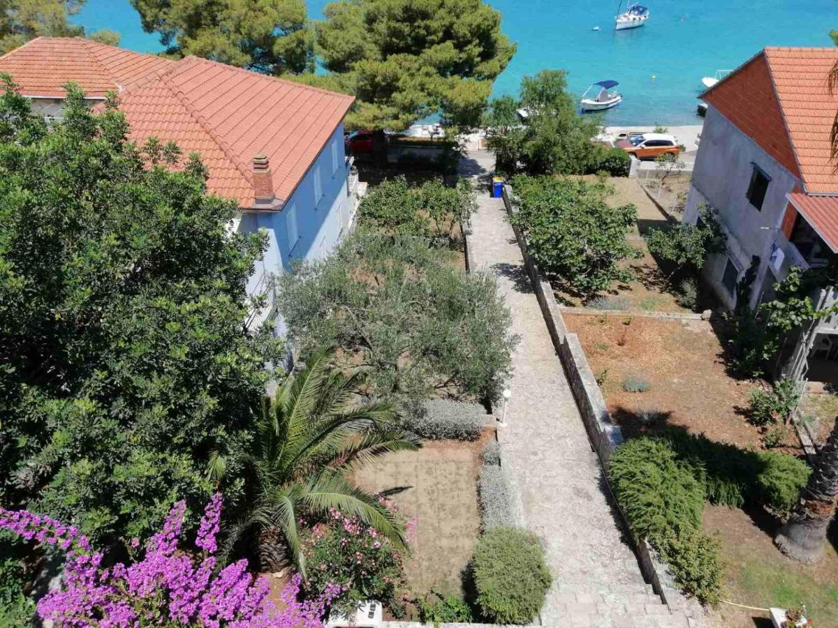 Ceratonia Apartments Lovište Εξωτερικό φωτογραφία
